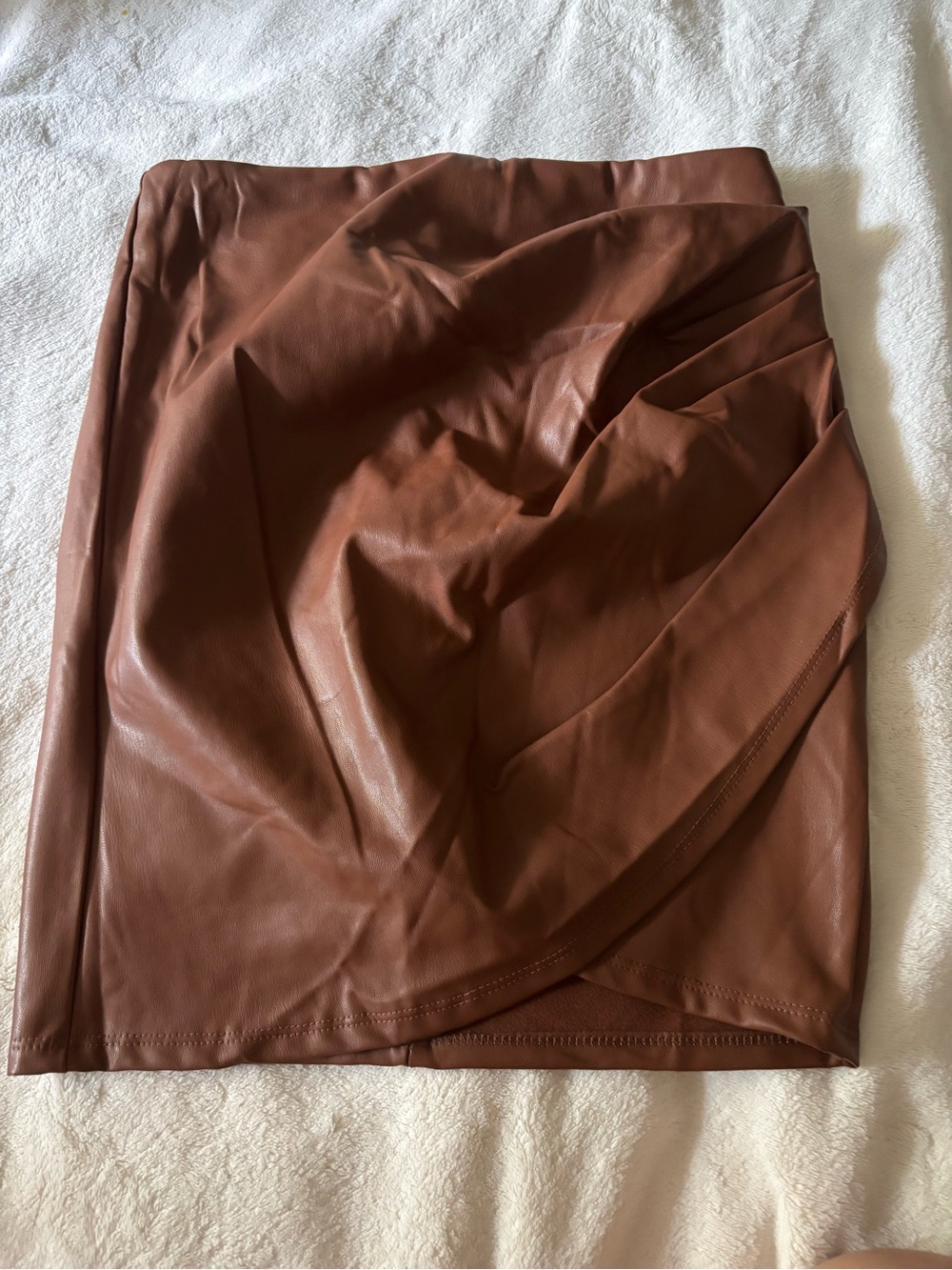 Women’s Faux Leather Pencil Skirt in Chestnut Brown
